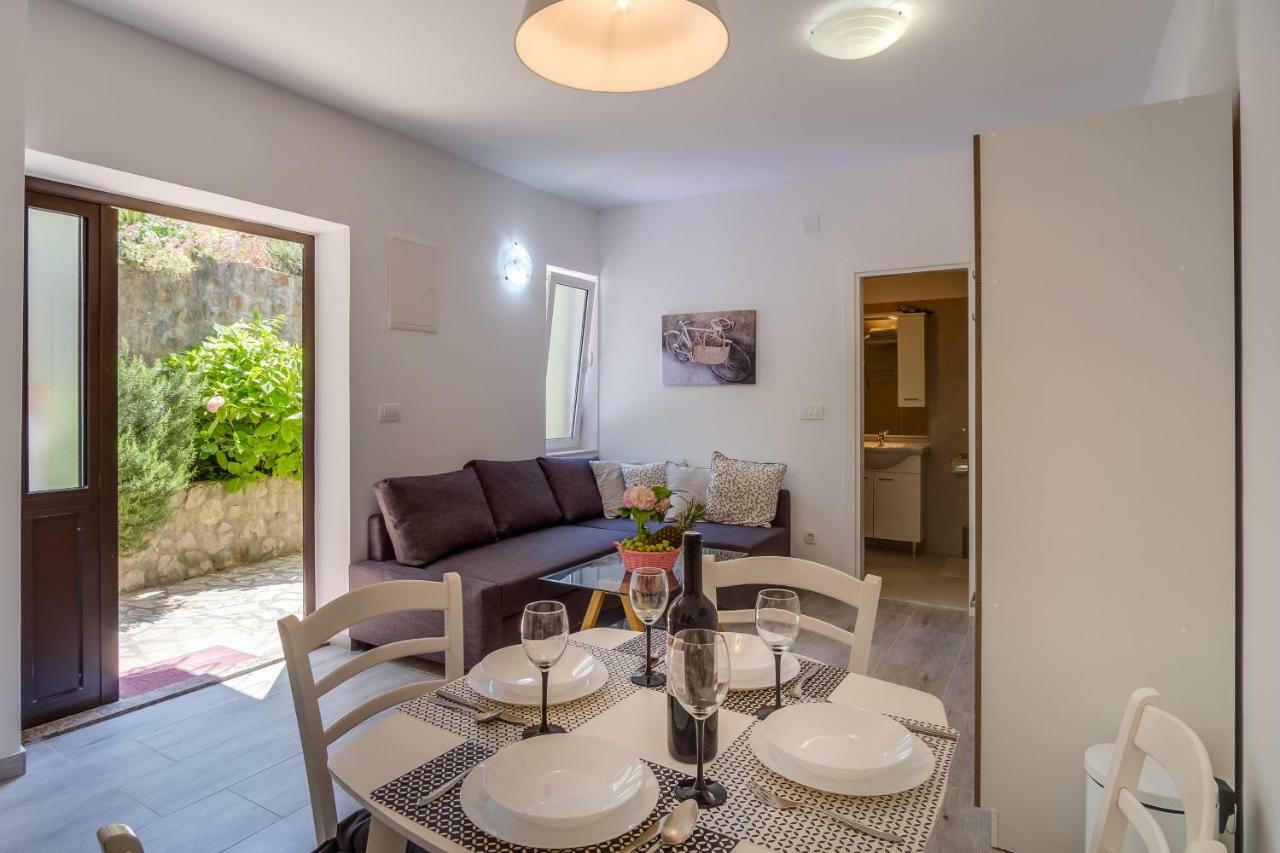 Cuore Di Milka Apartments Veli Losinj Exterior photo