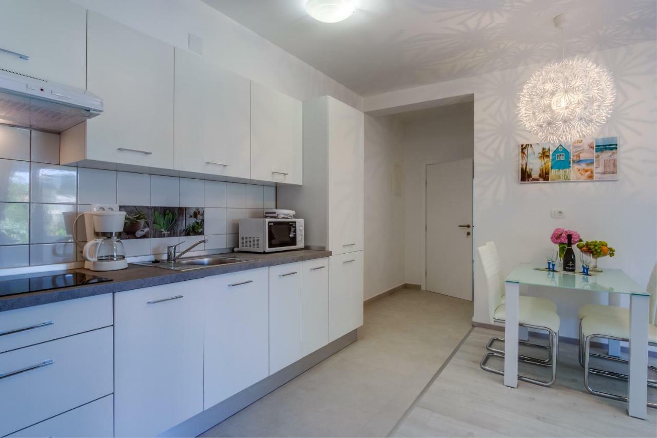 Cuore Di Milka Apartments Veli Losinj Exterior photo